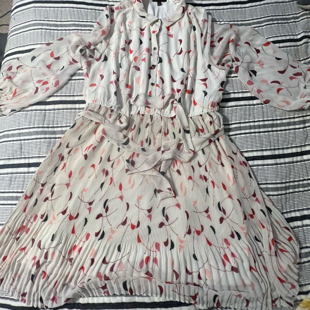 Lane Bryant Size 22 belted dress with pleats, sheer sleeves.